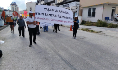 İŞÇİLERİN EMEKÇİLERİN BİRLİK MÜCADELE VE DAYANIŞMA GÜNÜ KUTLU OLSUN!