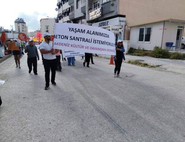 İŞÇİLERİN EMEKÇİLERİN BİRLİK MÜCADELE VE DAYANIŞMA GÜNÜ KUTLU OLSUN!