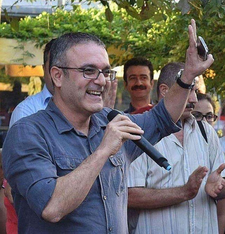 CÜNEYT KAYIKÇI DEVRİM VE DEMOKRASİ MÜCADELESİNDE YAŞAYACAKTIR